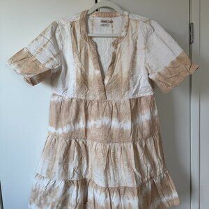Faherty Neutral Tie-Dye Tiered Mini Dress – Boho Short Sleeve Summer Dress